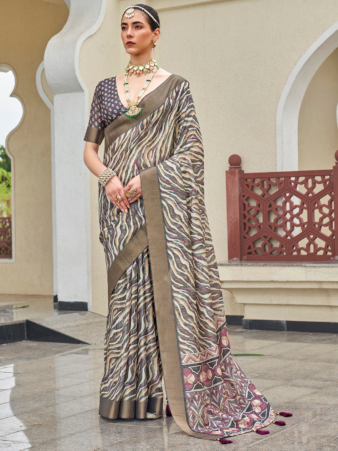 

Saree mall Ethnic Motifs Zari Sungudi Saree, Cream