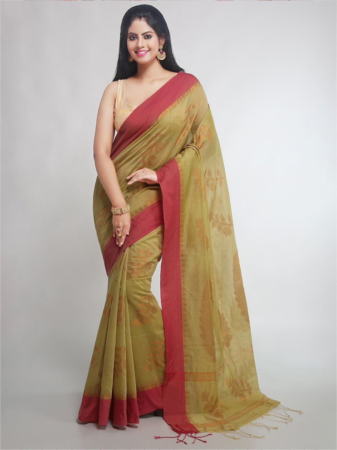 

WoodenTant Ethnic Motifs Woven Design Zari Silk Cotton Banarasi Saree, Champagne