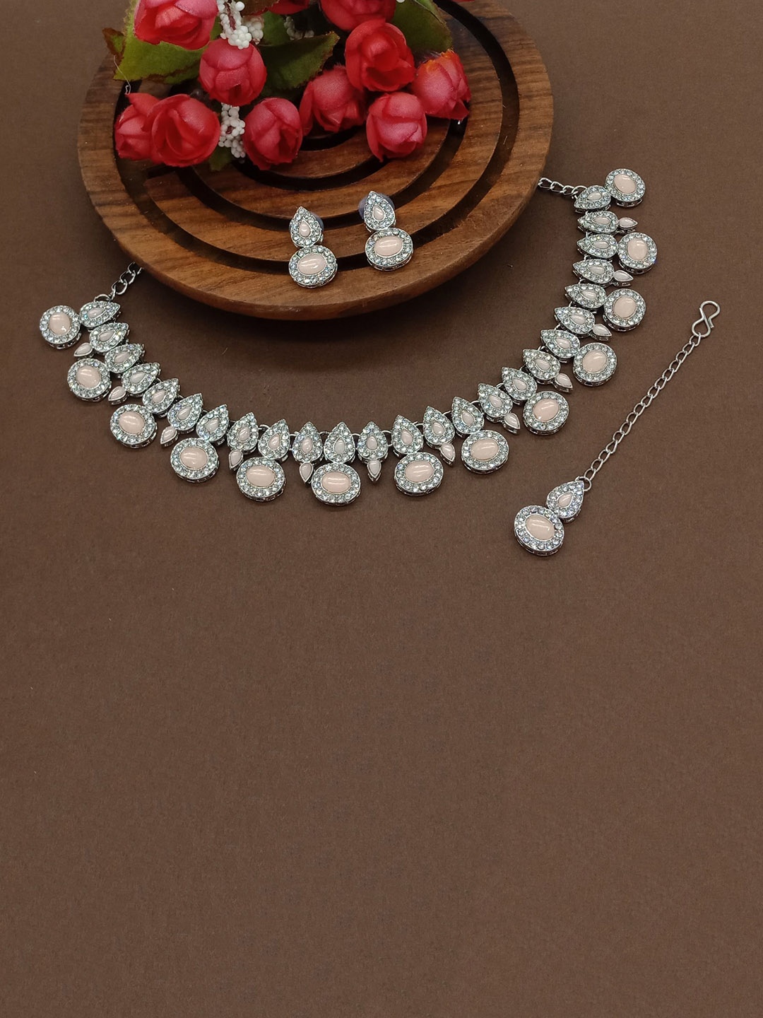 

AASHISH IMITATION Rhodium-Plated Stones Studded Necklace & Earrings With Maang Tika, Peach