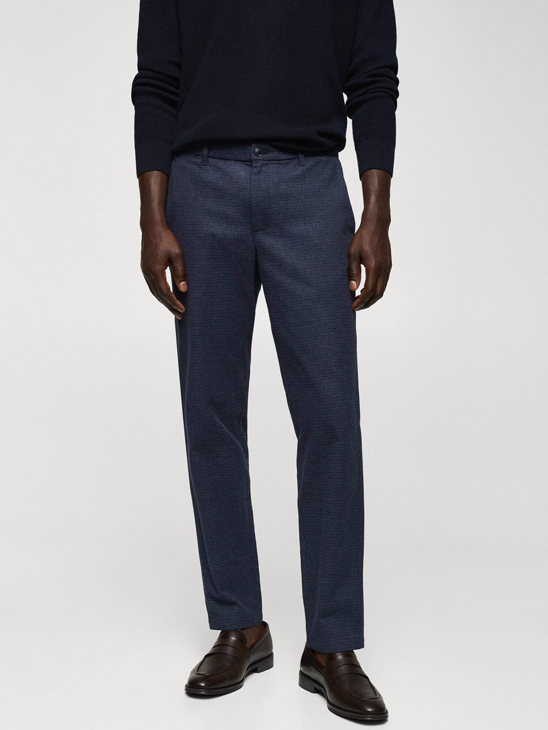 

MANGO MAN Solid Trousers, Navy blue