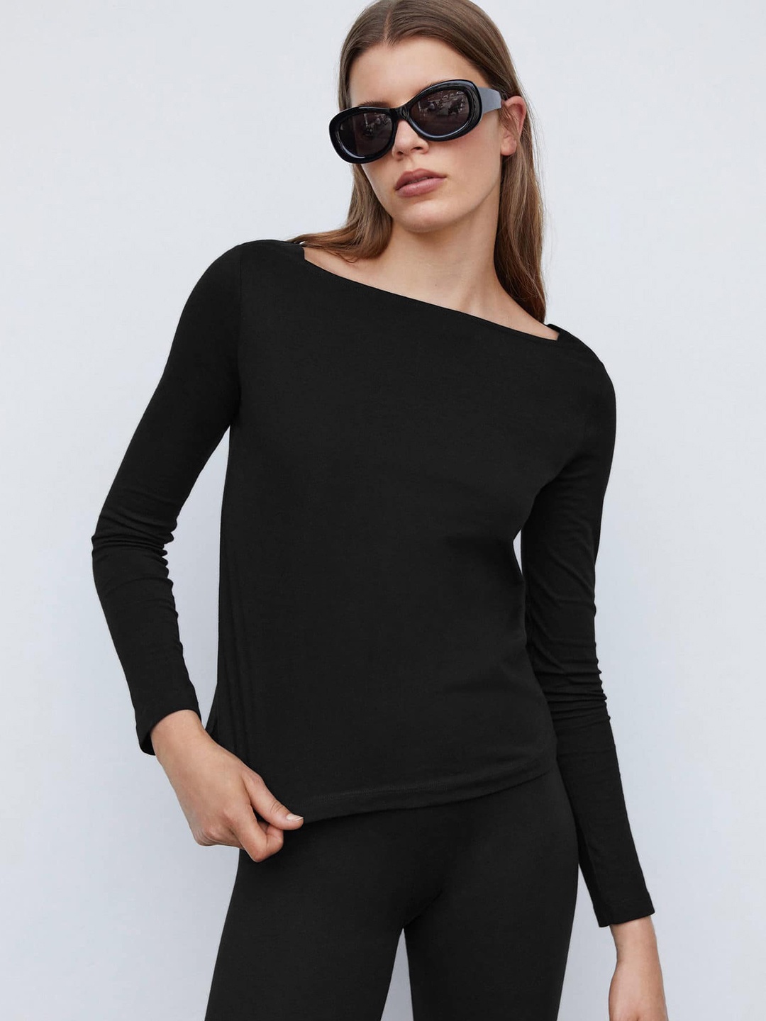 

MANGO Solid Boat Neck Pure Cotton T-shirt, Black