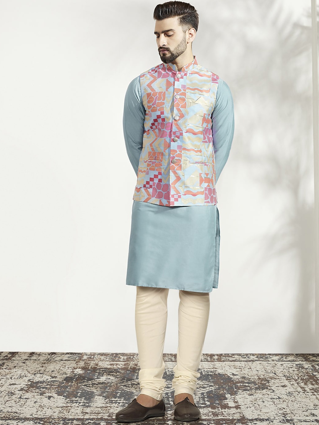 

KISAH Abstract Woven Design Kurta With Churidar & Nehru jacket, Blue