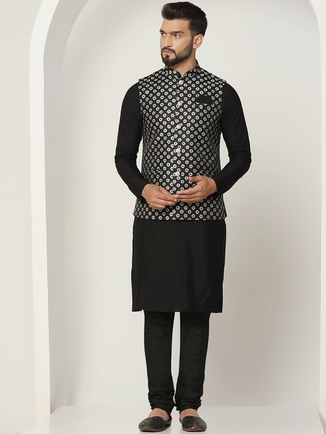 

KISAH Mandarin Collar Regular Kurta With Churidar & Nehru Jacket, Black