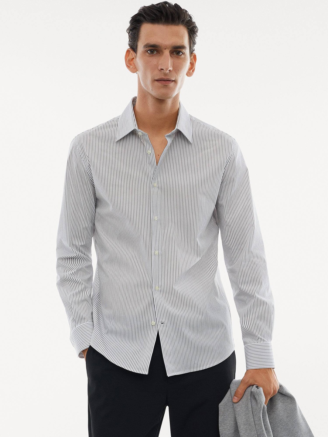 

MANGO MAN Slim Fit Pinstripes Casual Shirt, White