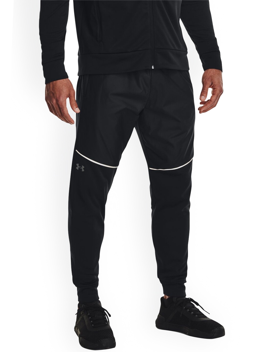 

UNDER ARMOUR Men Armour Fleece Storm Mid-Rise Track Pants, Black