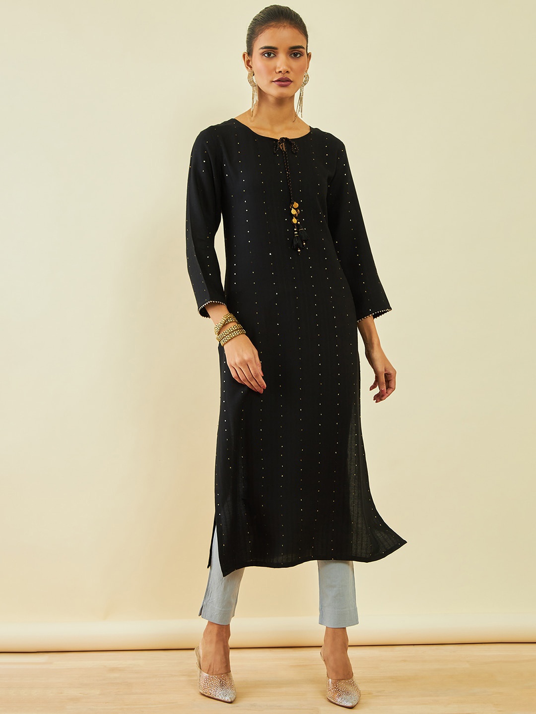 

Soch Geometric Round Neck Thread Work Kurta, Black