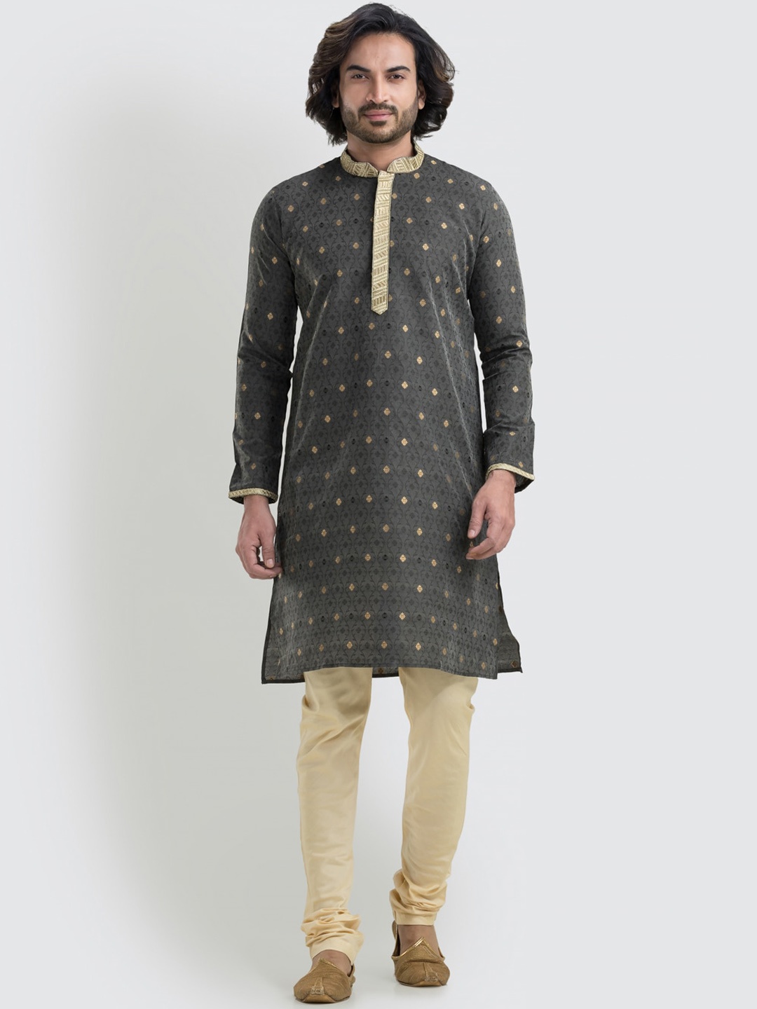 

SREEMANT Geometric Artwork Jacquard Kurta, Black