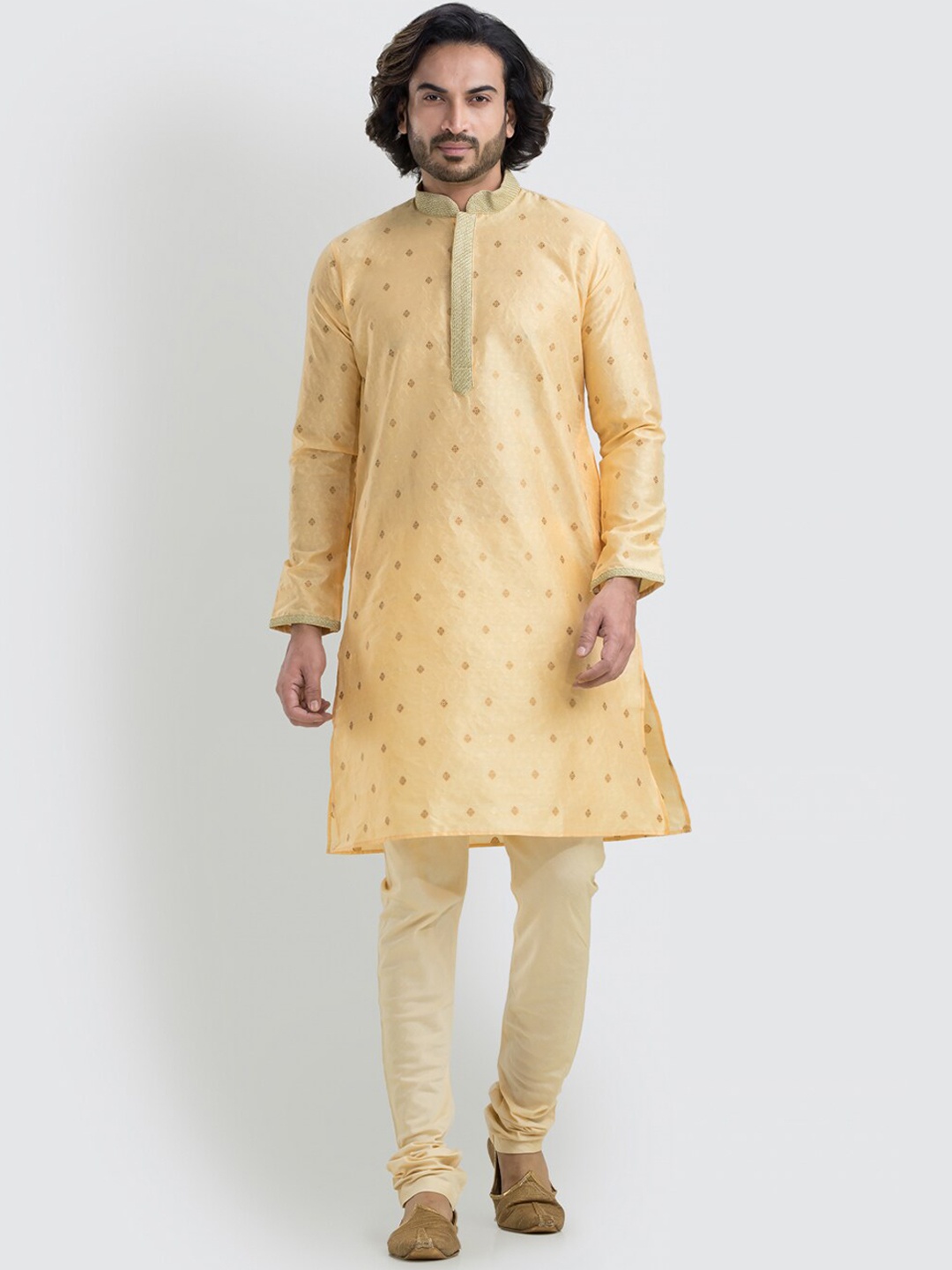 

SREEMANT Geometric Artwork Jacquard Kurta, Gold