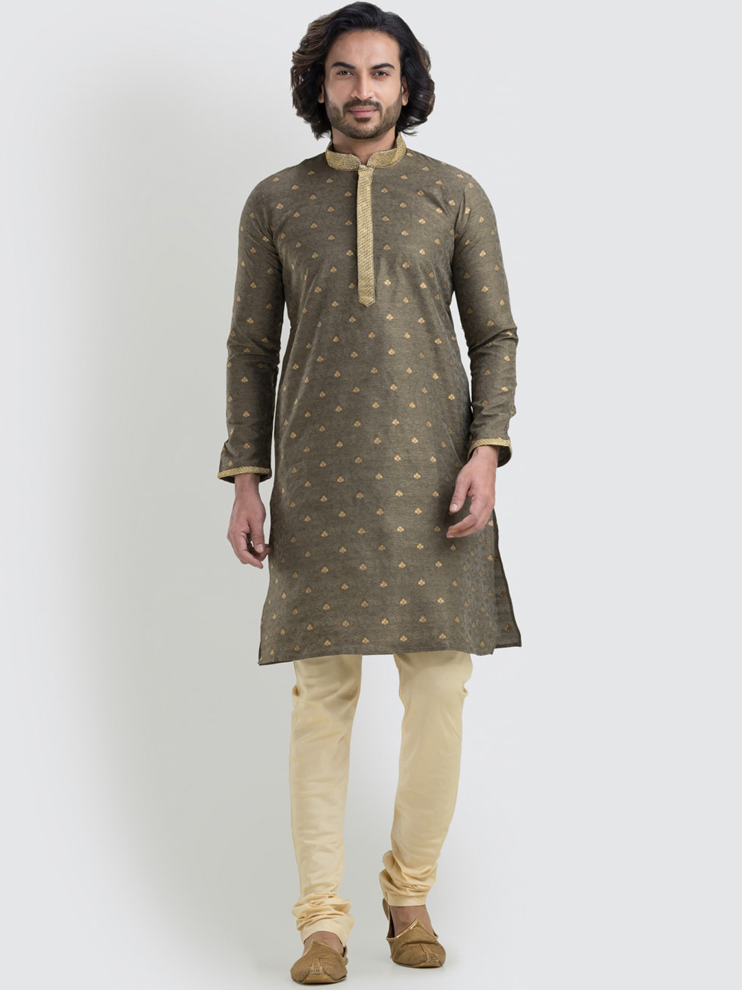 

SREEMANT Geometric Artwork Jacquard Kurta, Silver