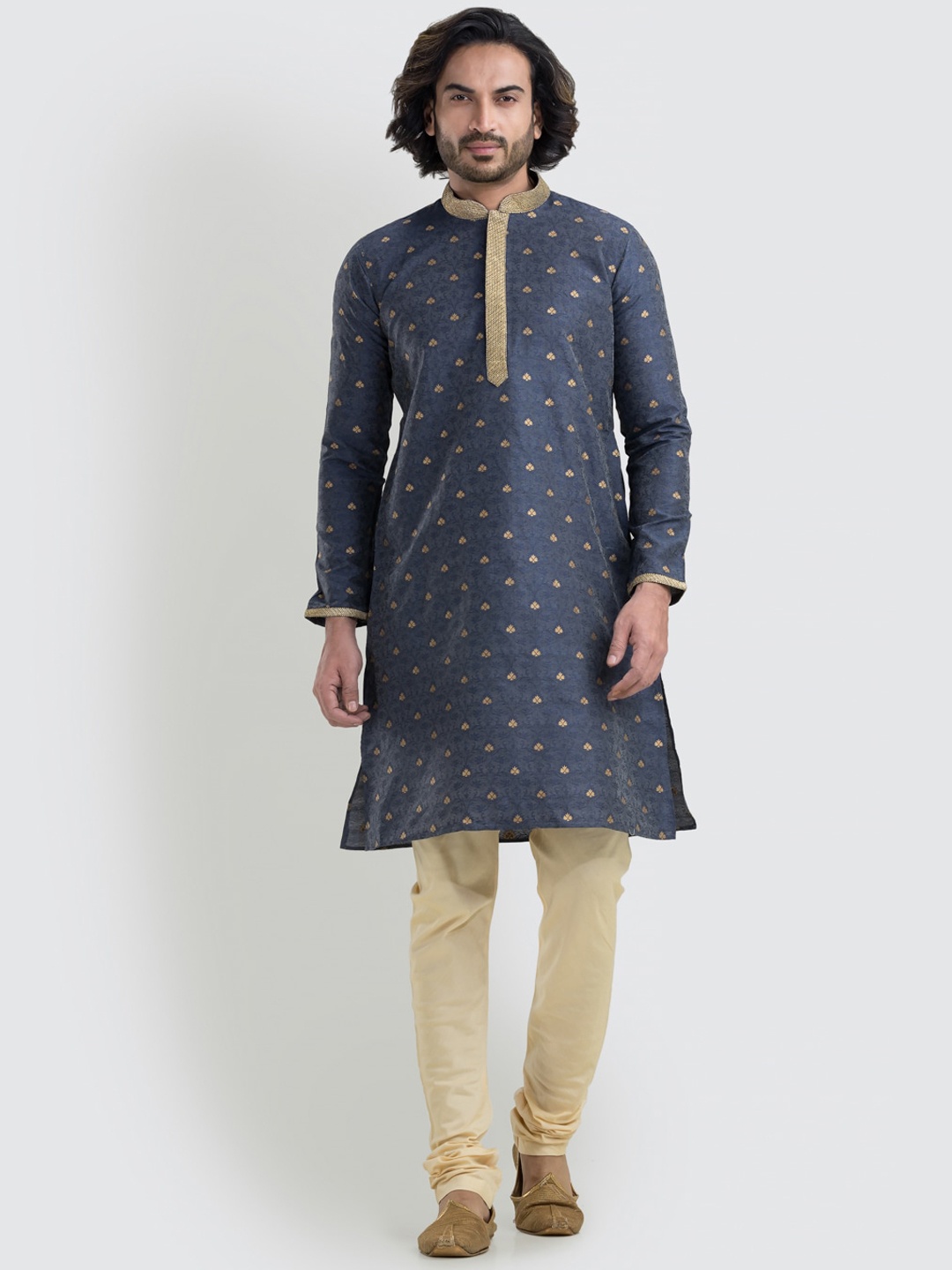 

SREEMANT Mandarin Collar Artwork Jacquard Kurta, Blue