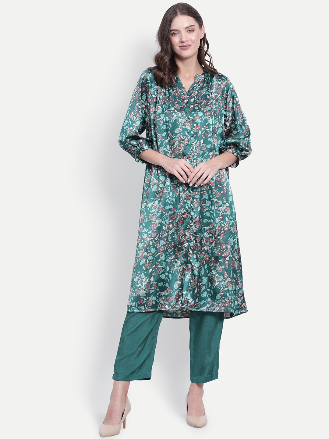 

TYAAR Floral Printed A-Line Kurta With Trousers, Green