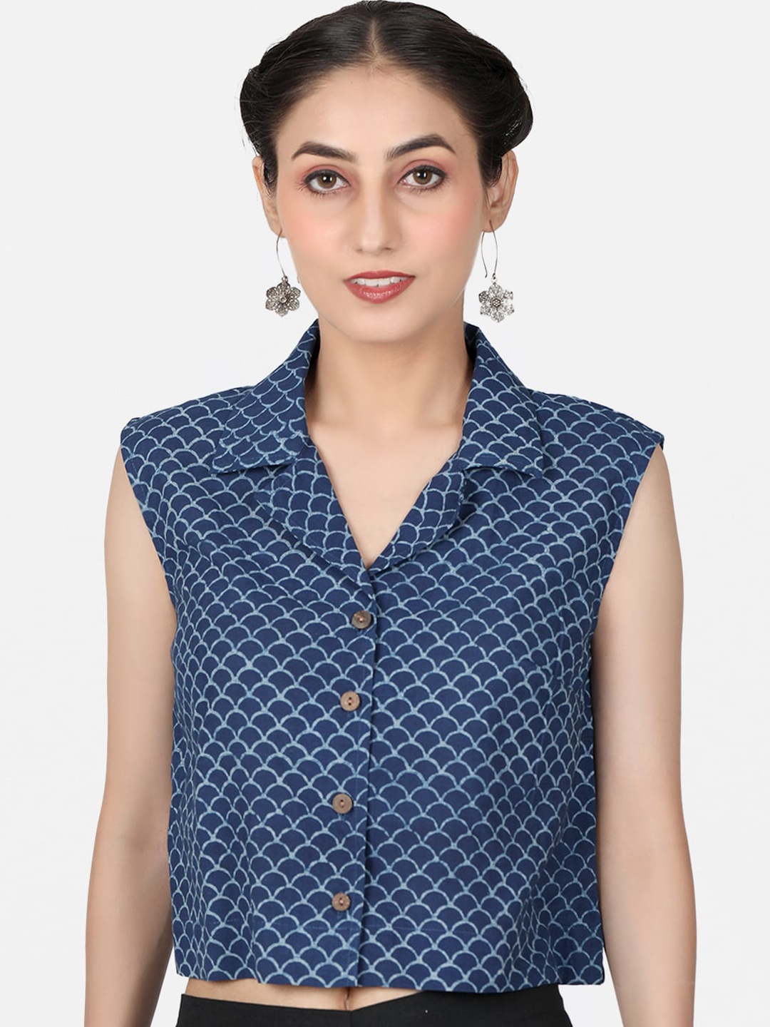 

Llajja Block Printed Shirt Collar Cotton Saree Blouse, Blue