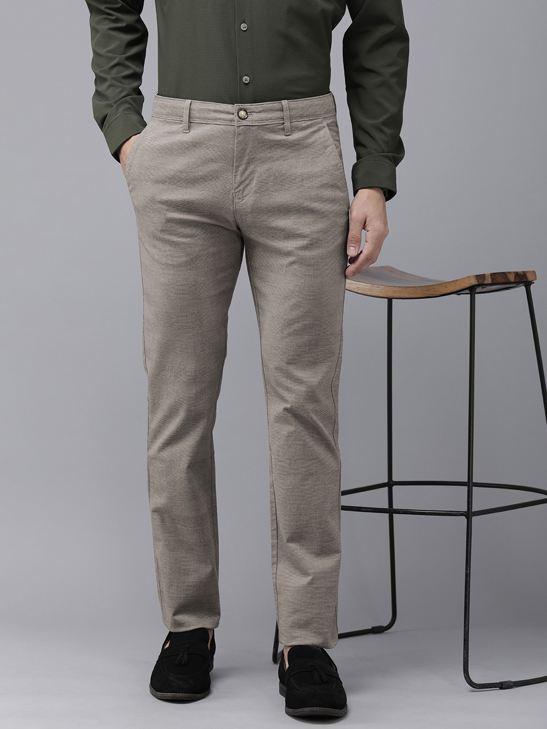 

V Dot Men Self Design Mid-Rise Slim Fit Trousers, Olive