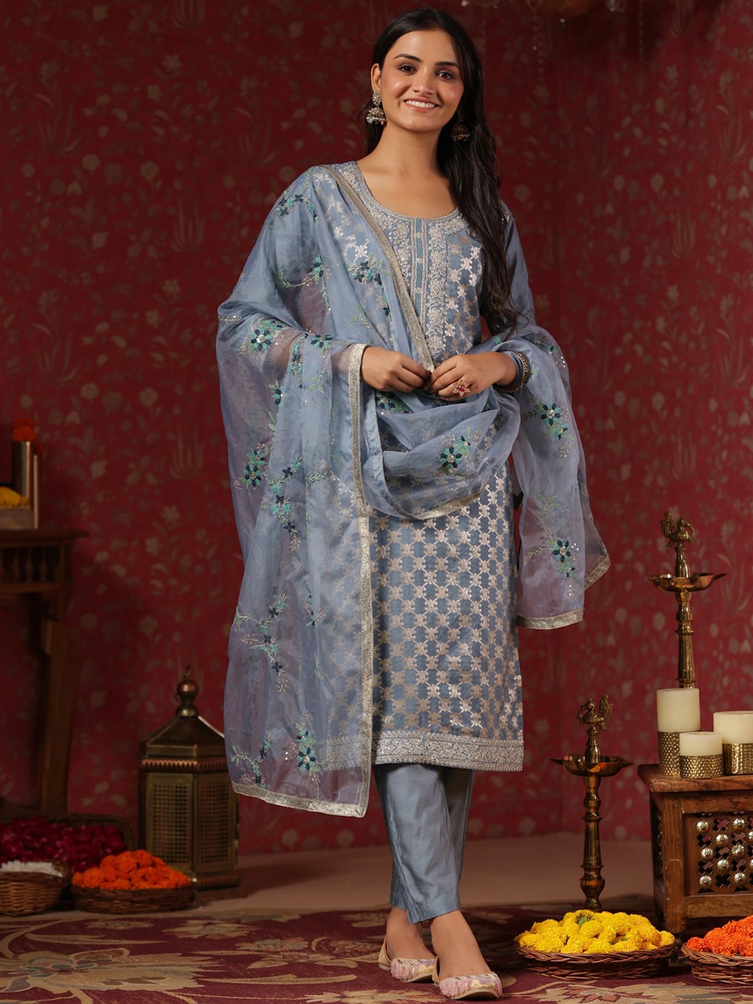 

Ishin Ethnic Motifs Woven Design Thread Work Straight Kurta & Trousers With Dupatta, Grey