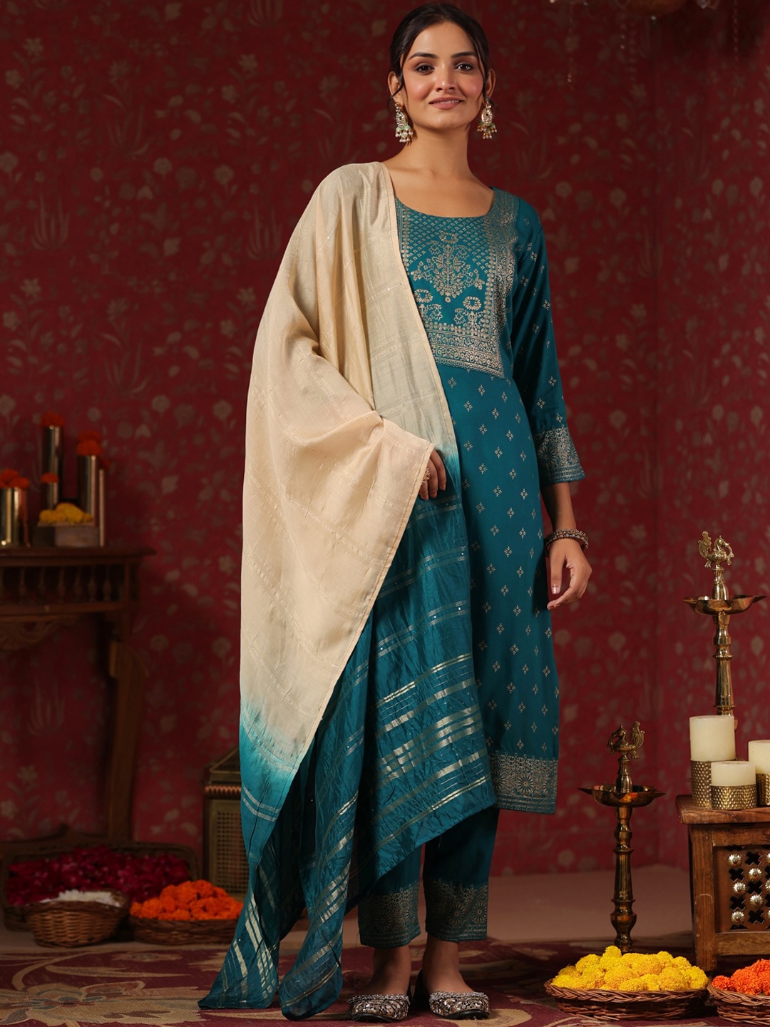 

Ishin Ethnic Motifs Printed Regular Zari Kurta With Trousers & Dupatta, Teal
