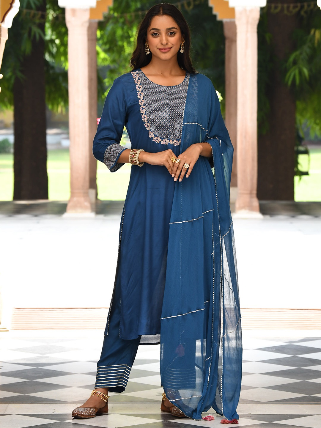 

SAVI Embroidered Kurta & Trousers Set With Dupatta, Blue