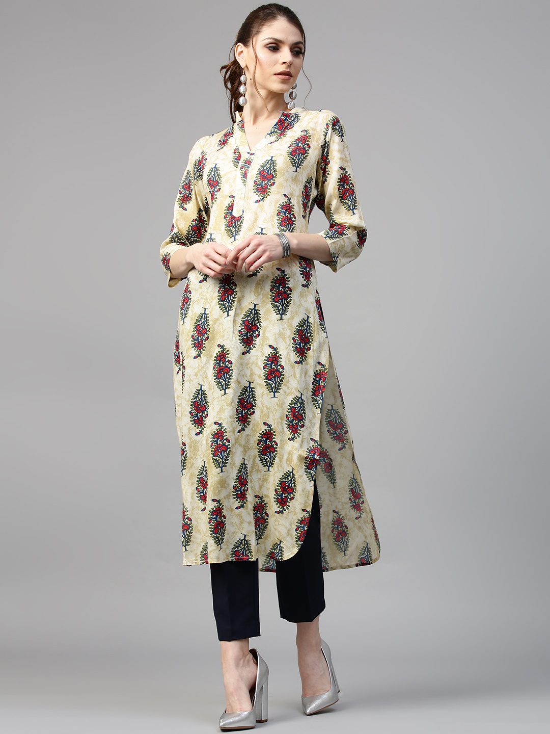 

GERUA Women Off-White & Blue Printed Straight Kurta