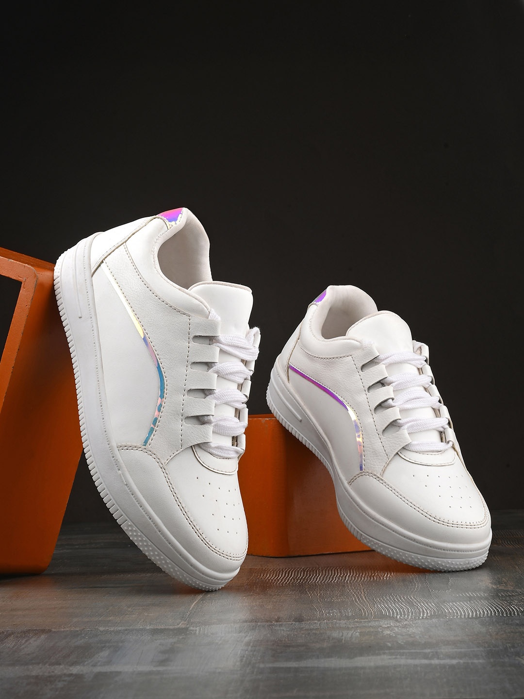 

Roadster The Lifestyle Co. Women White Lightweight Comfort Insole Sneaker