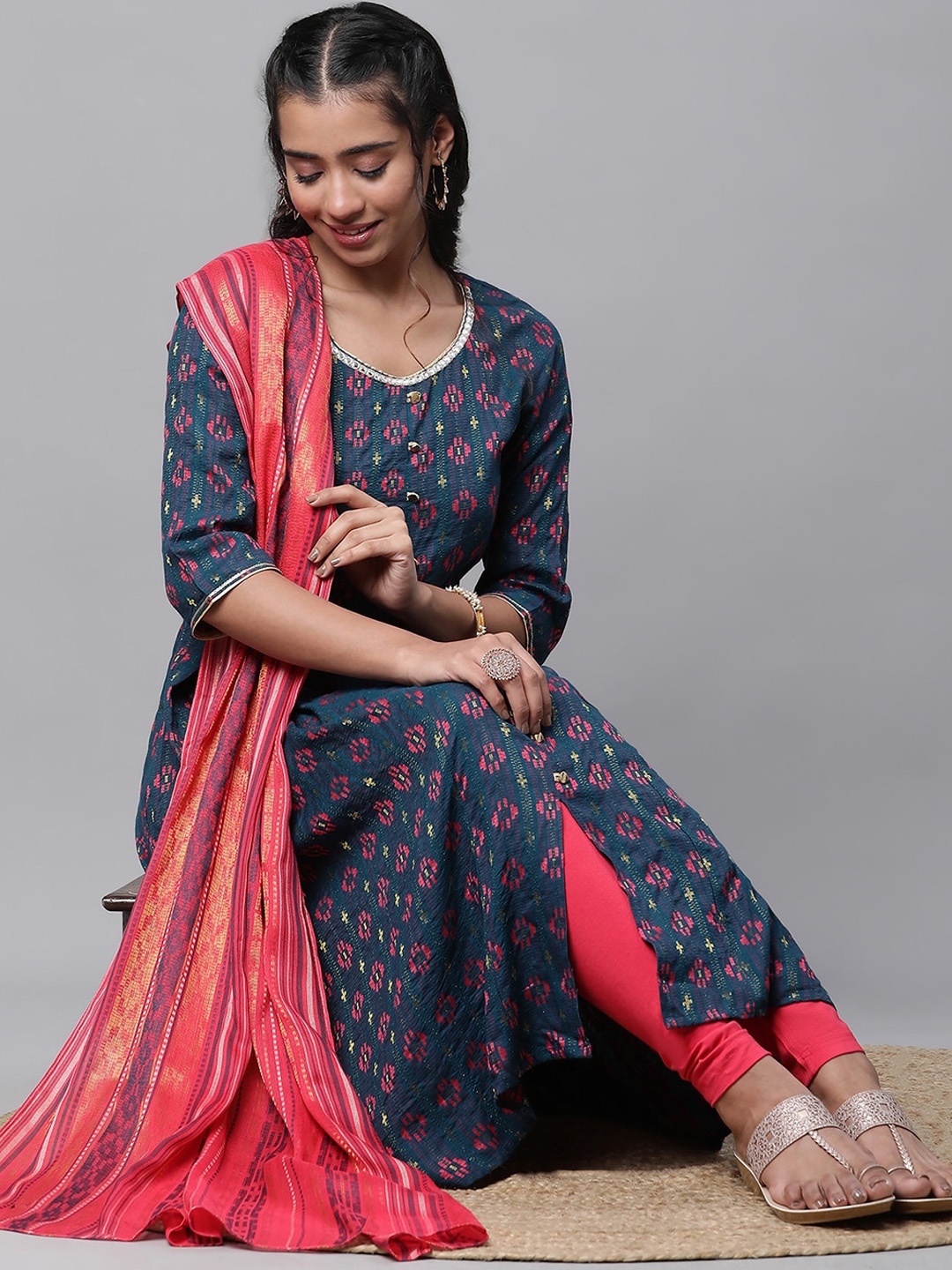 

AURELIA Woven Design Regular Kurta With Leggings & Dupatta, Blue