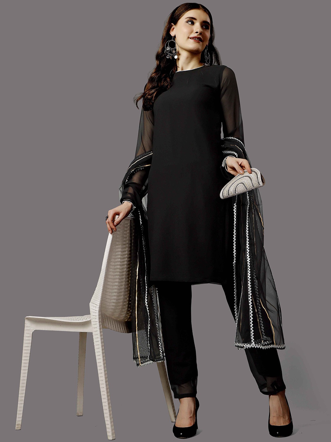 

WORIVOC Round Neck Georgette Straight Kurta & Trousers With Dupatta, Black