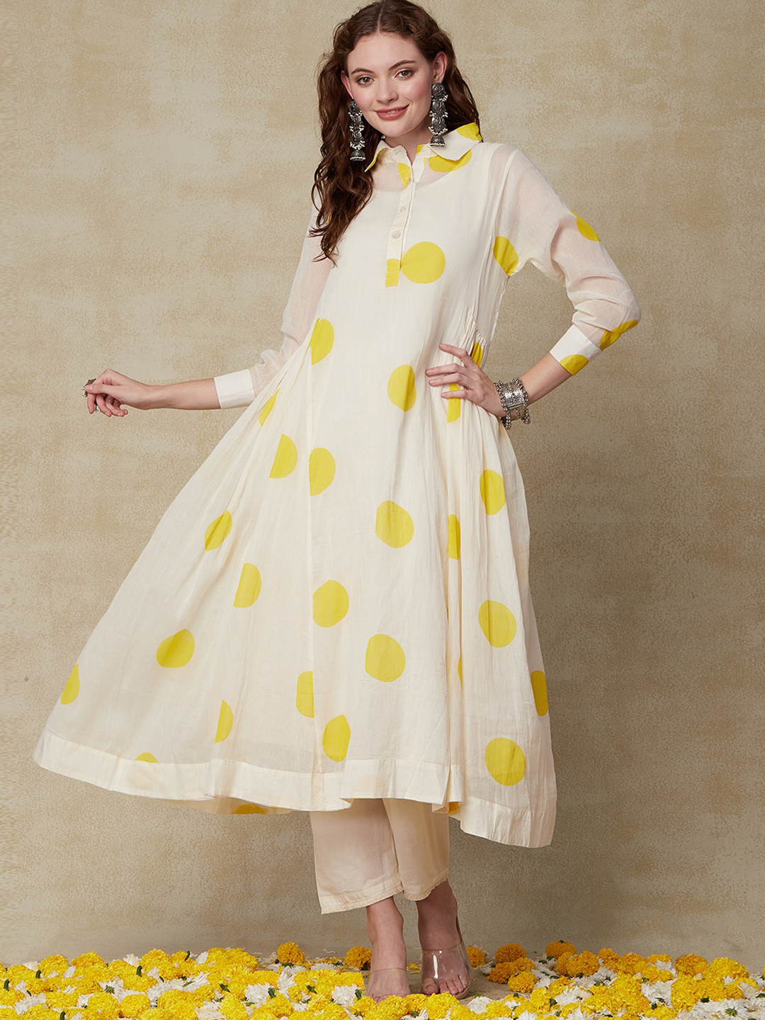 

Envy Me by FASHOR Polka Dot Printed Shirt Collar Pleated Kurta With Trouser, Off white
