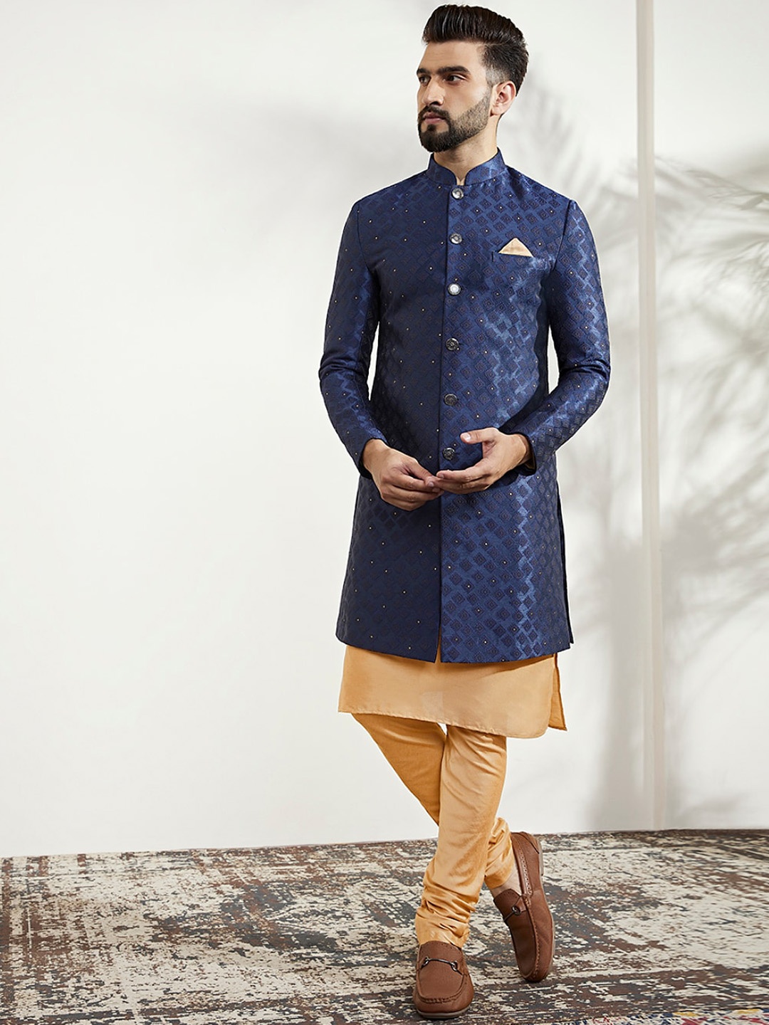 

KISAH Men Self Design Mandarin Collar Indowestern Sherwani Set, Blue