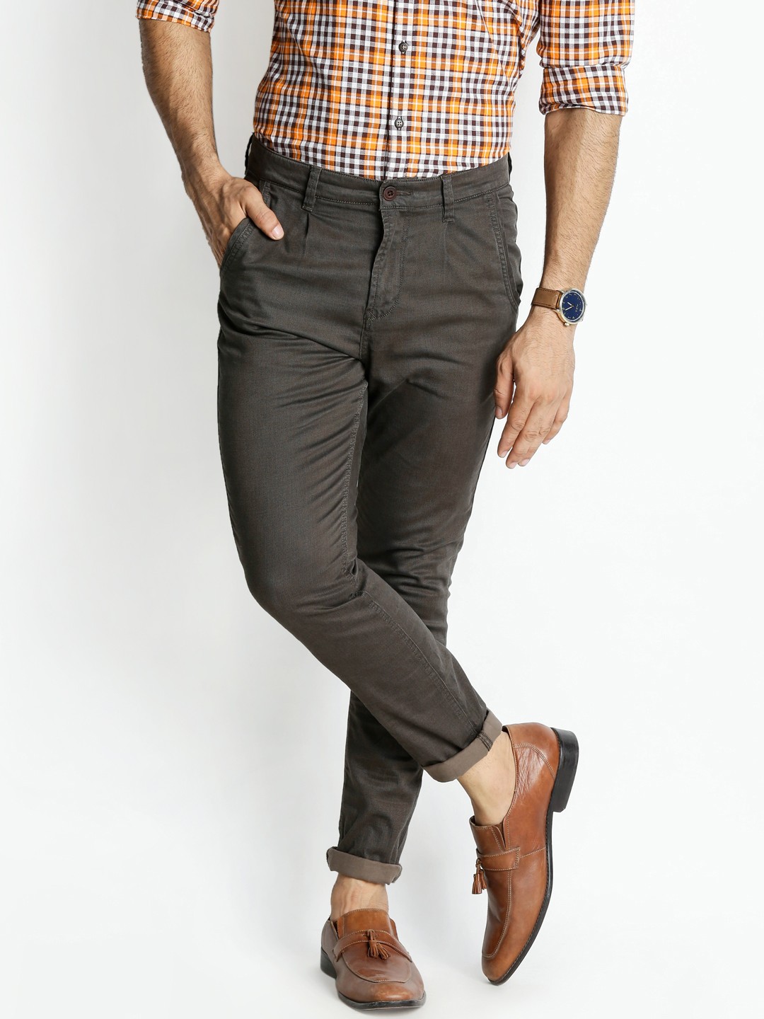 

Urban Ranger by pantaloons Men Olive Green & Black Carrot Regular Fit Trousers