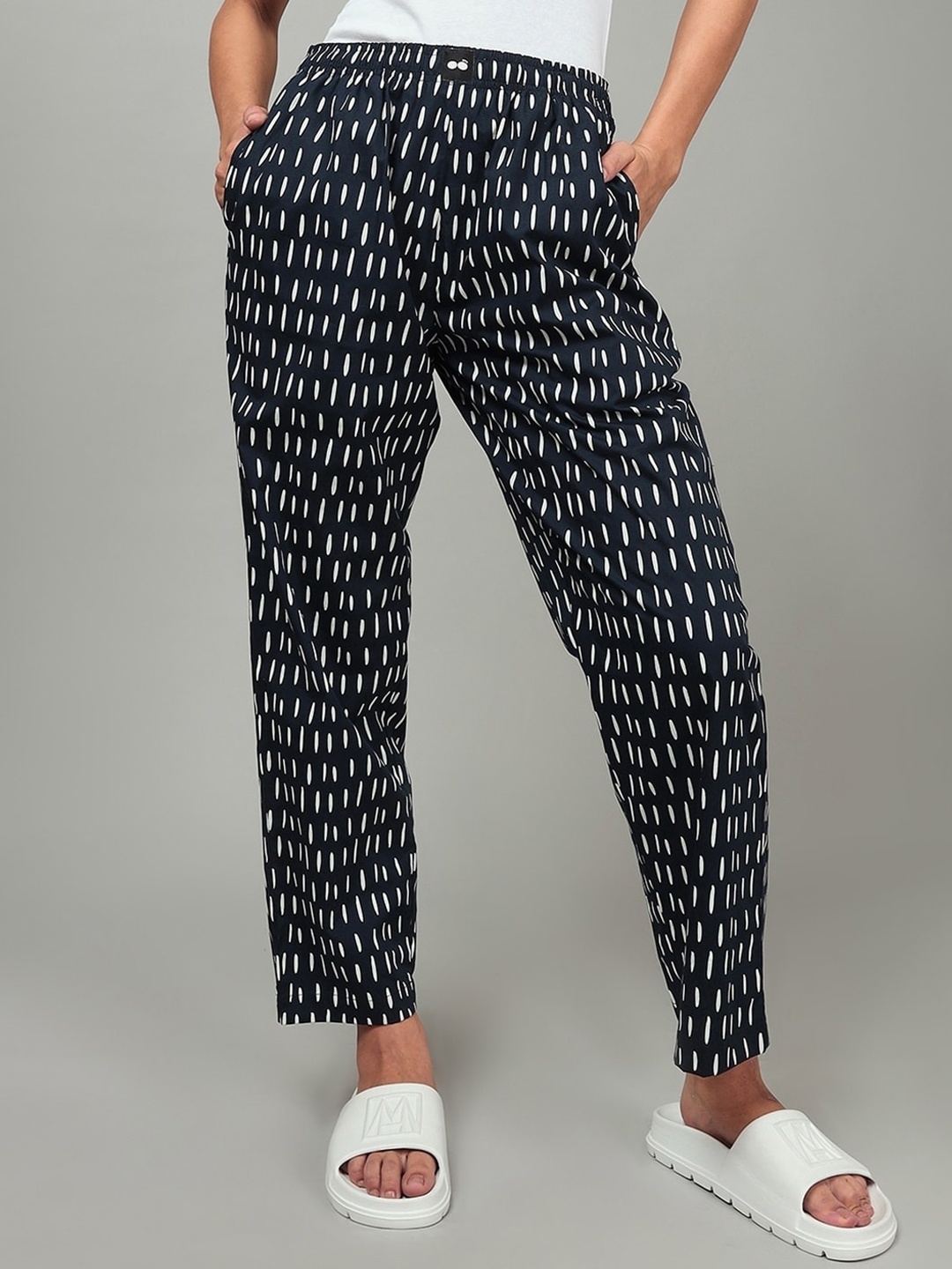 

Bewakoof Women Printed Cotton Lounge Pant, Navy blue