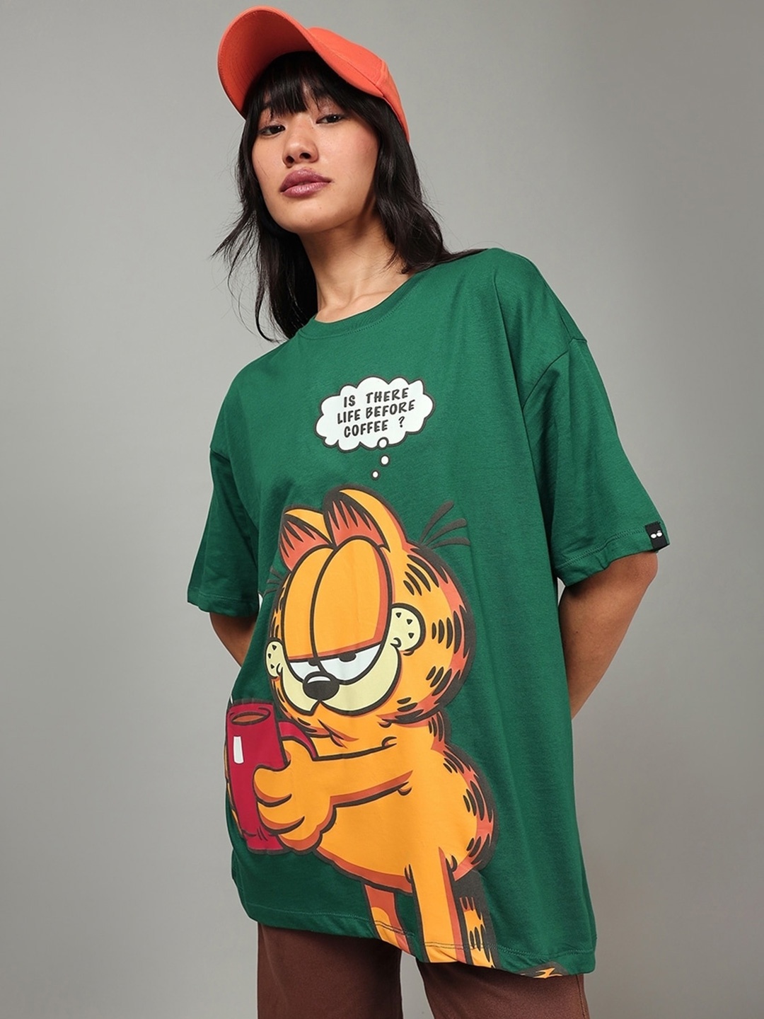 

Bewakoof Garfield Graphic Printed Drop-Shoulder Sleeves Oversized Pure Cotton T-Shirt, Green