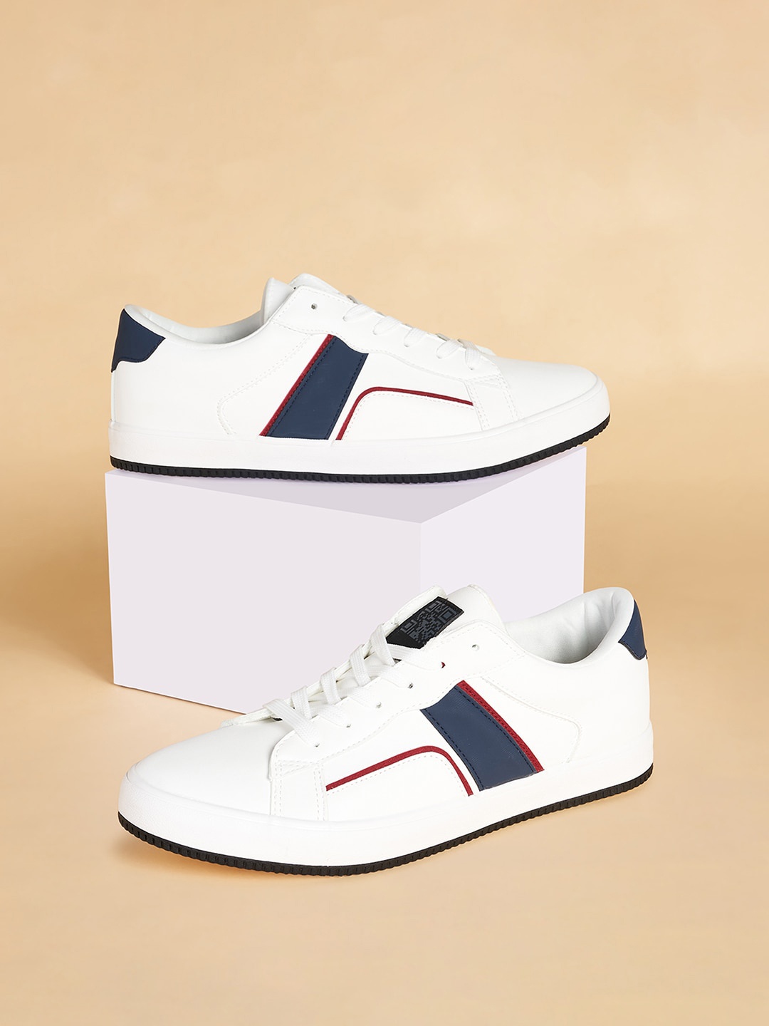 

Ajile by Pantaloons Men Colourblocked PU Sneakers, White