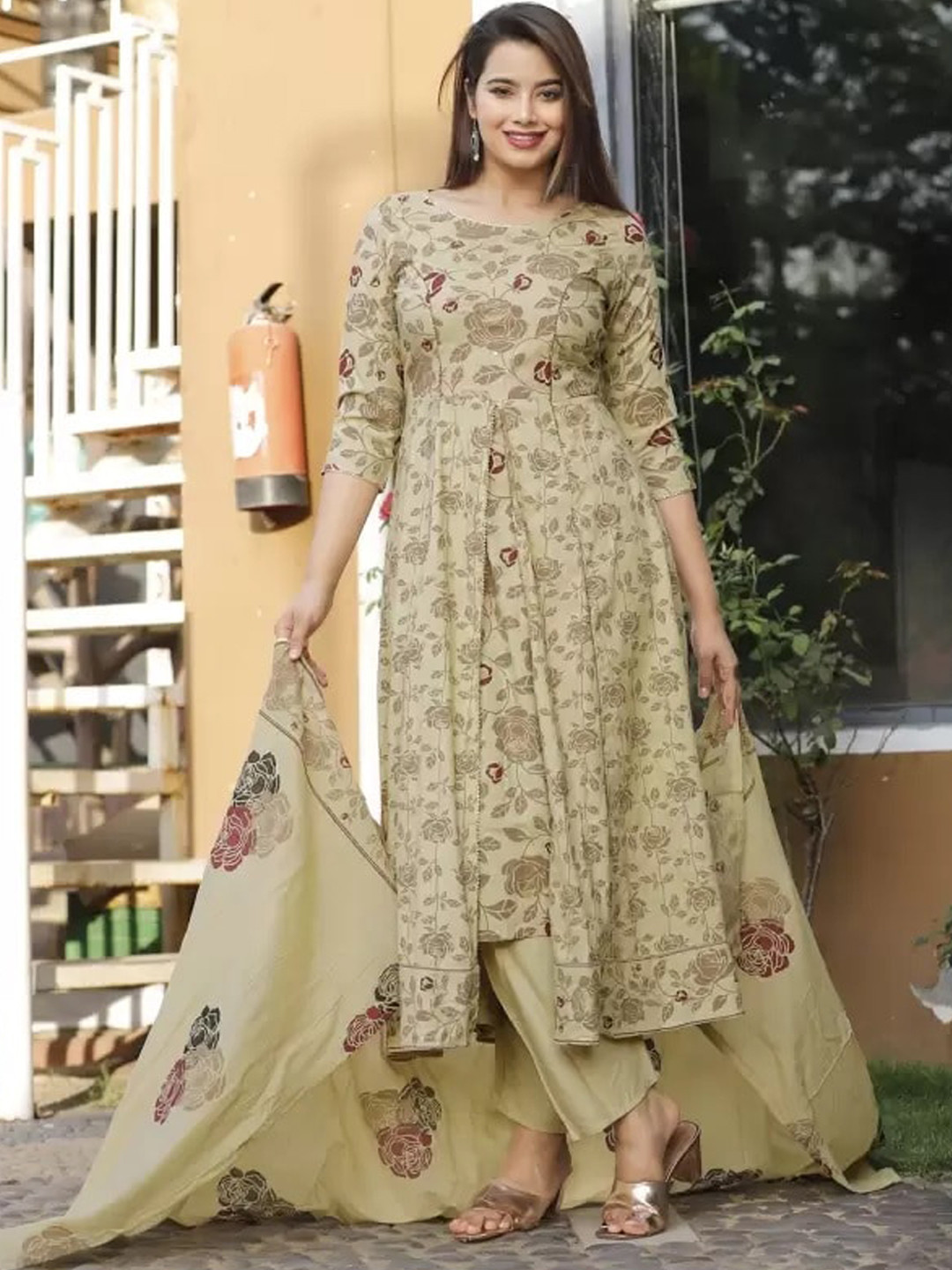 

KALINI Floral Printed Layered Gotta Patti Pure Cotton Kurta With Palazzos & Dupatta, Grey