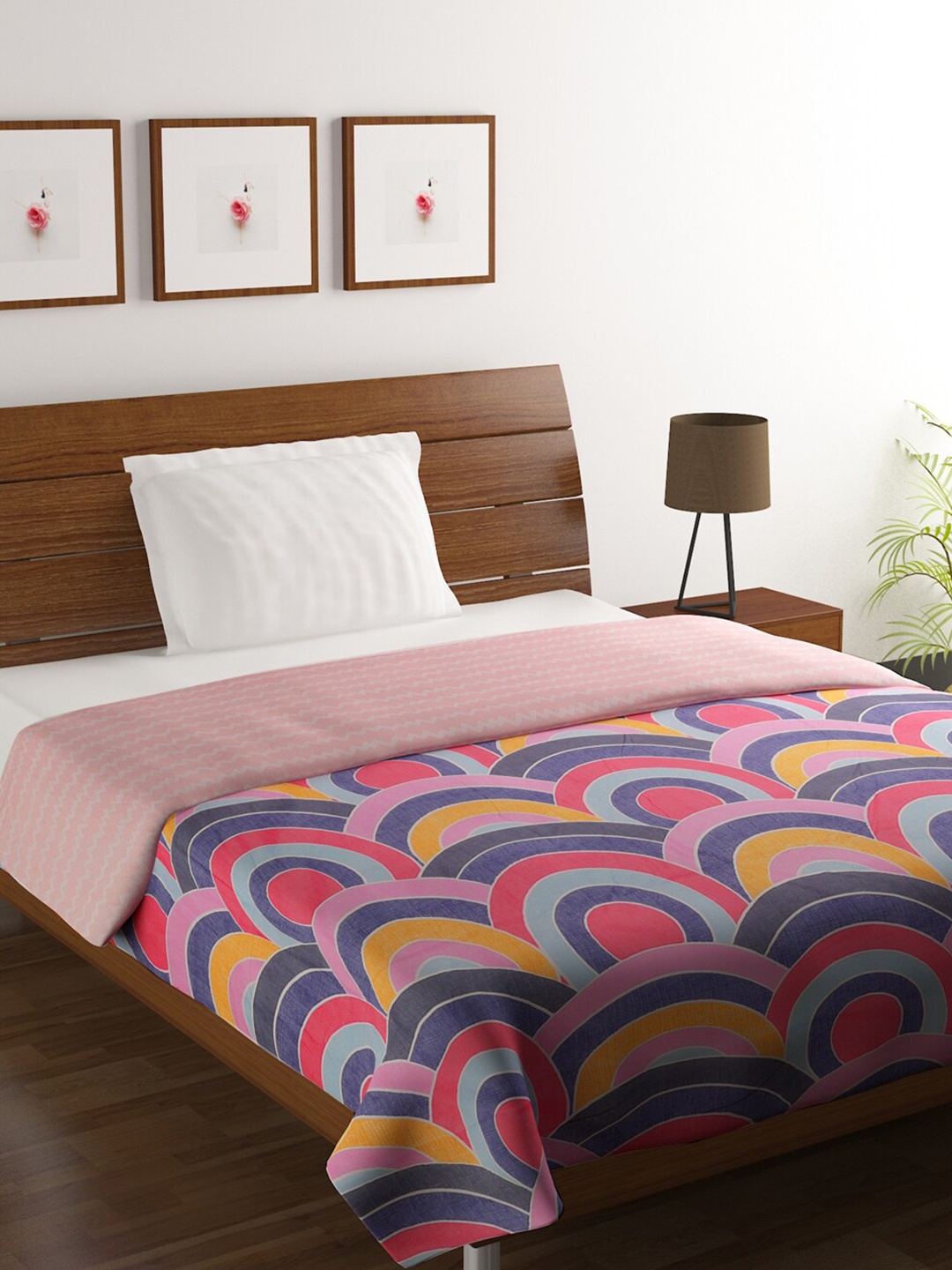 

HOMETALES Pink & Blue Geometric Microfiber AC Room 110 GSM Single Bed Dohar