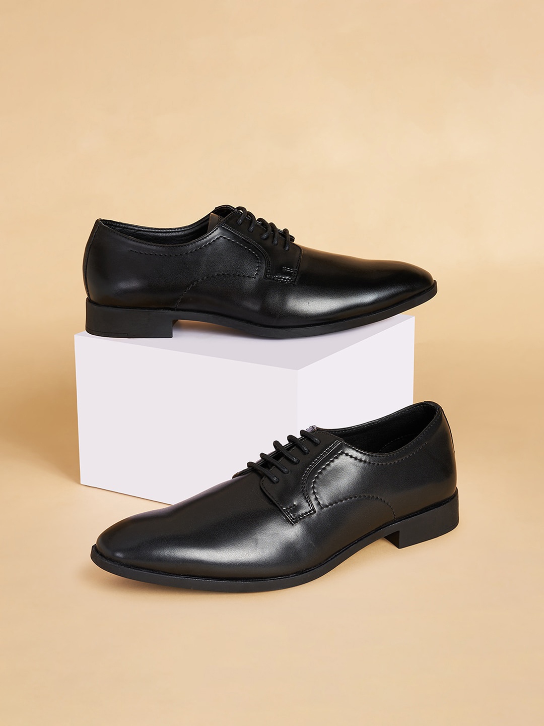 

BYFORD by Pantaloons Men Lace-Up Formal Derbys, Black