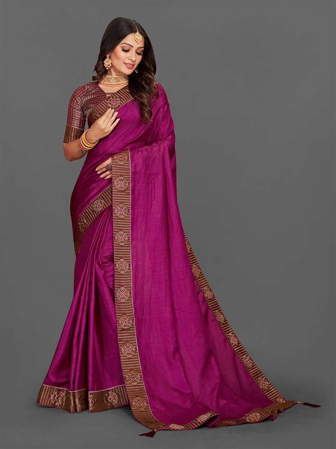 

KALINI Gotta Patti Silk Blend Saree, Purple