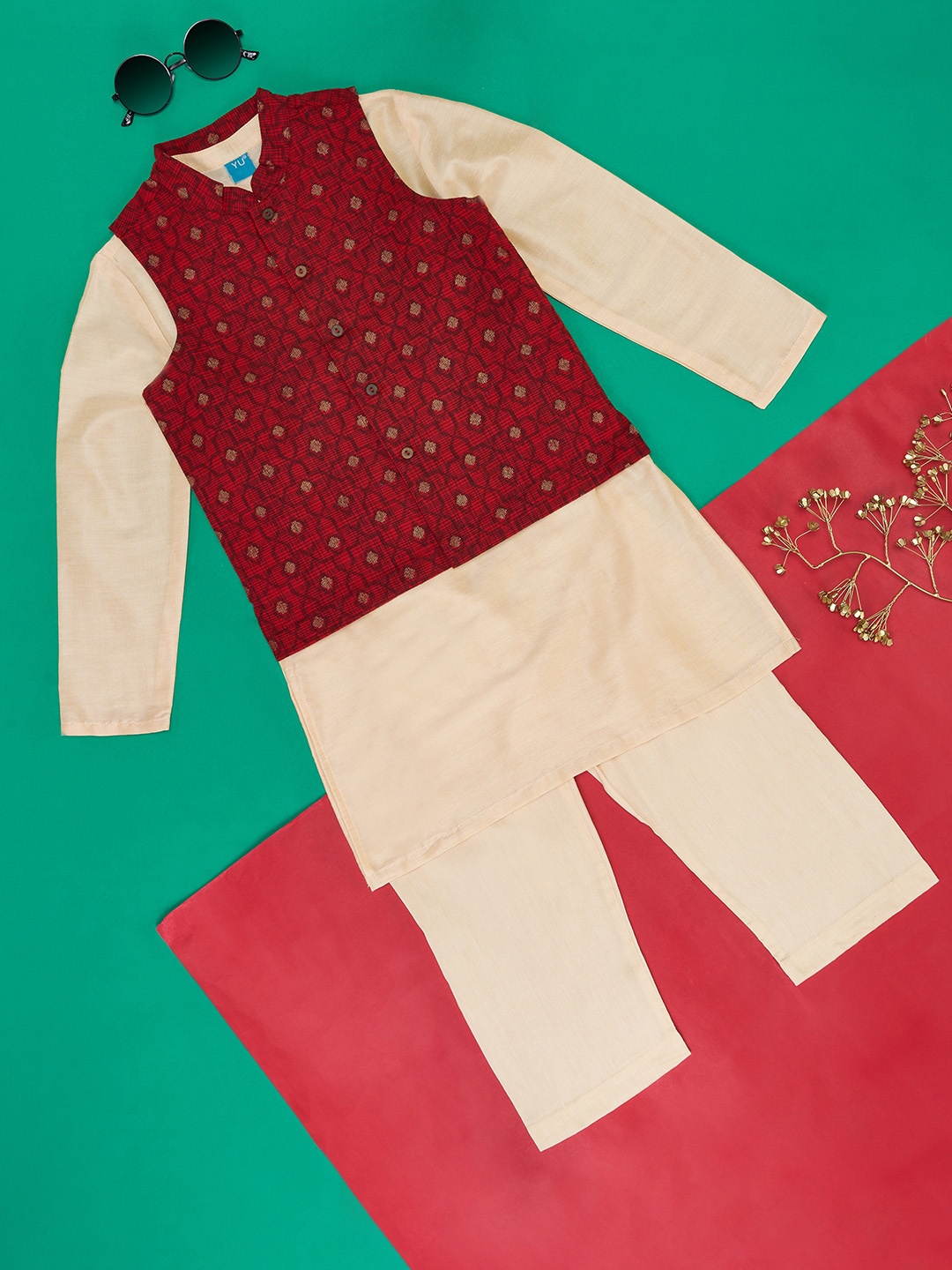 

YU by Pantaloons Boys Mandarin Collar Kurta & Pyjamas With Nehru jacket, Cream