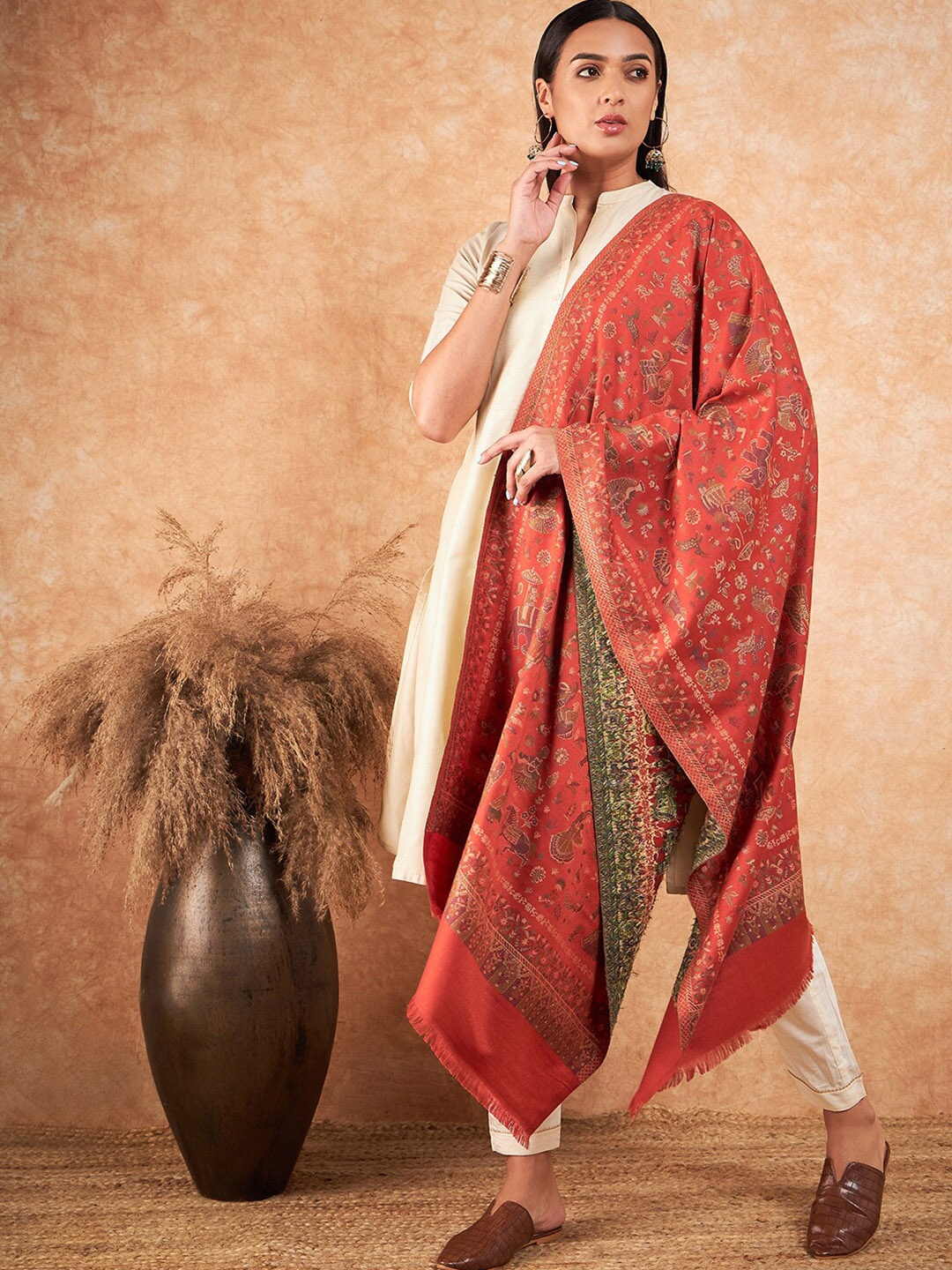 

HK colours of fashion Floral Woven Design Fringed Wool Stole, Rust