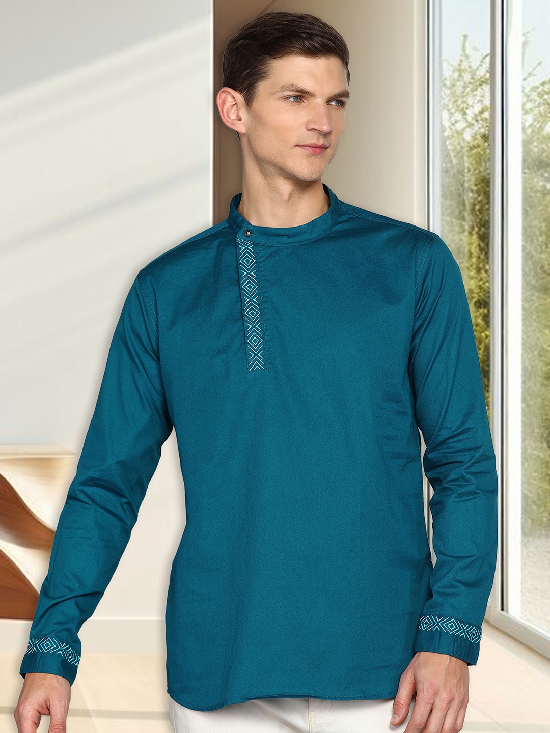 

Kuons Avenue Mandarin Collar Pure Cotton Kurta, Blue