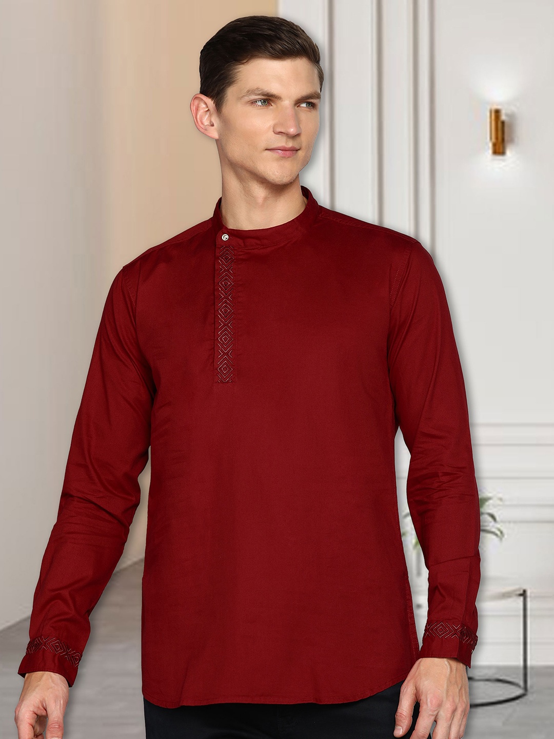

Kuons Avenue Mandarin Collar Pure Cotton Kurta, Maroon