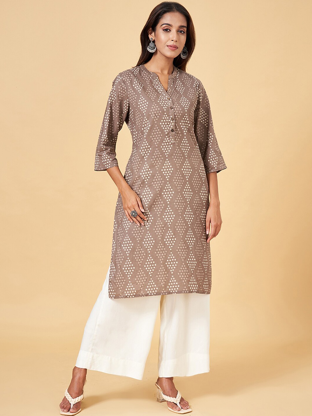 

RANGMANCH BY PANTALOONS Geometric Printed Mandarin Collar Cotton A-Line Kurta, Beige