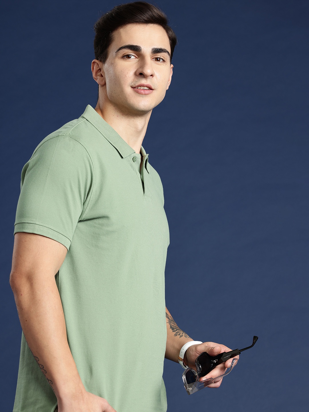 

Mast & Harbour Men Solid Regular Fit Polo Collar T-shirt, Green