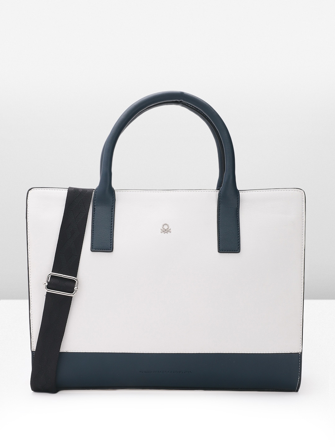 

United Colors of Benetton Solid Handheld Bag, White