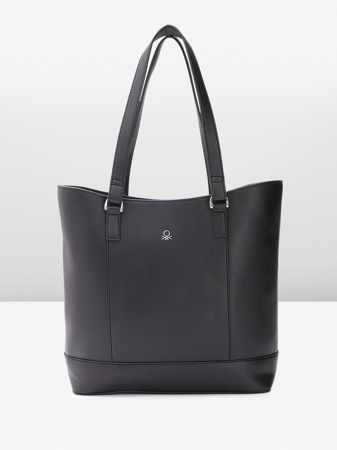 

United Colors of Benetton Women Solid Shoulder Bag, Black