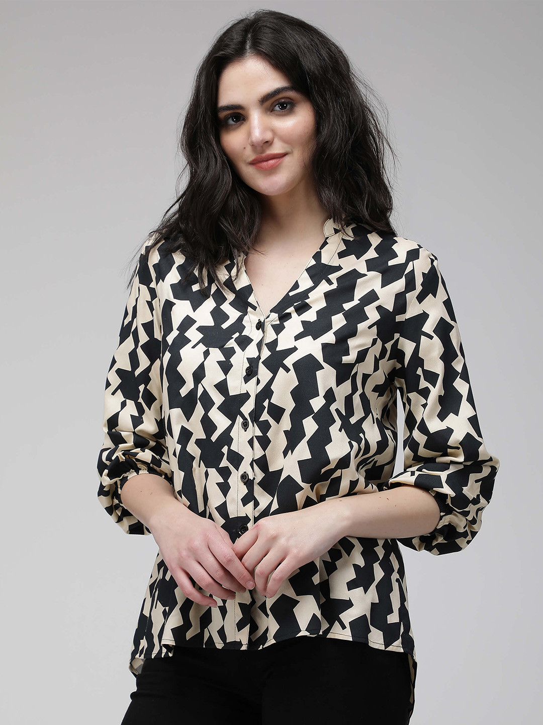 

IDK Beige Geometric Printed Shirt Collar Puff Sleeves Shirt Style Top
