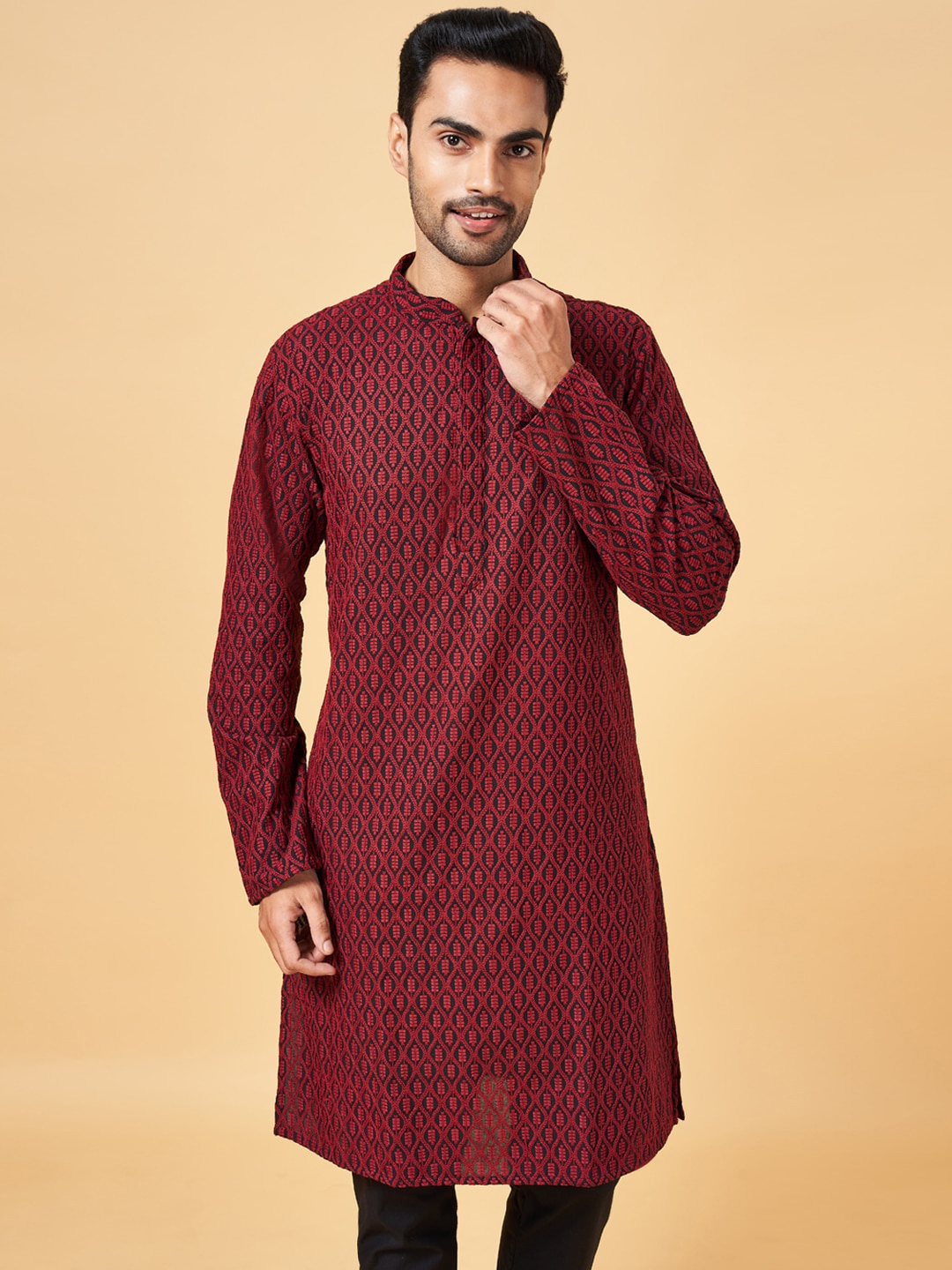 

indus route by Pantaloons Ethnic Motifs Embroidered Cotton Kurta, Red