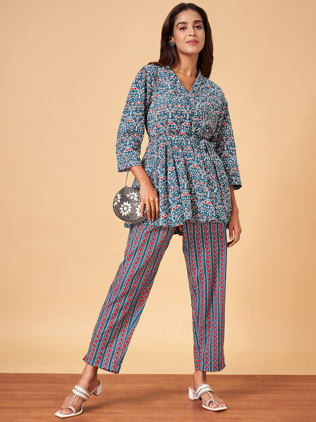 

YU by Pantaloons Floral Printed Angrakha Pure Cotton Kurti With Palazzos, Green