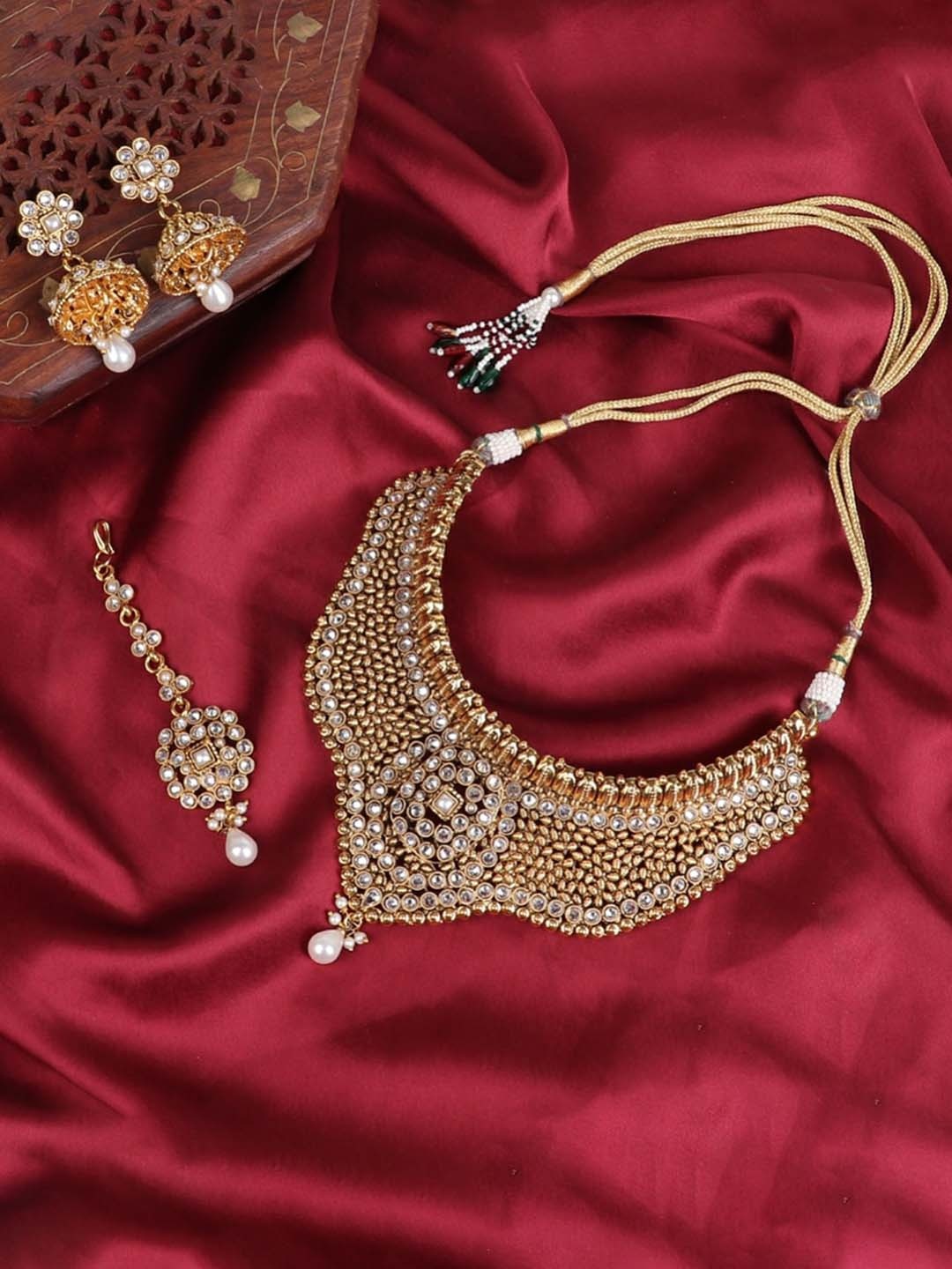

FIROZA Gold-Plated Kundan-Studded Necklace & Earrings With Maang Tika