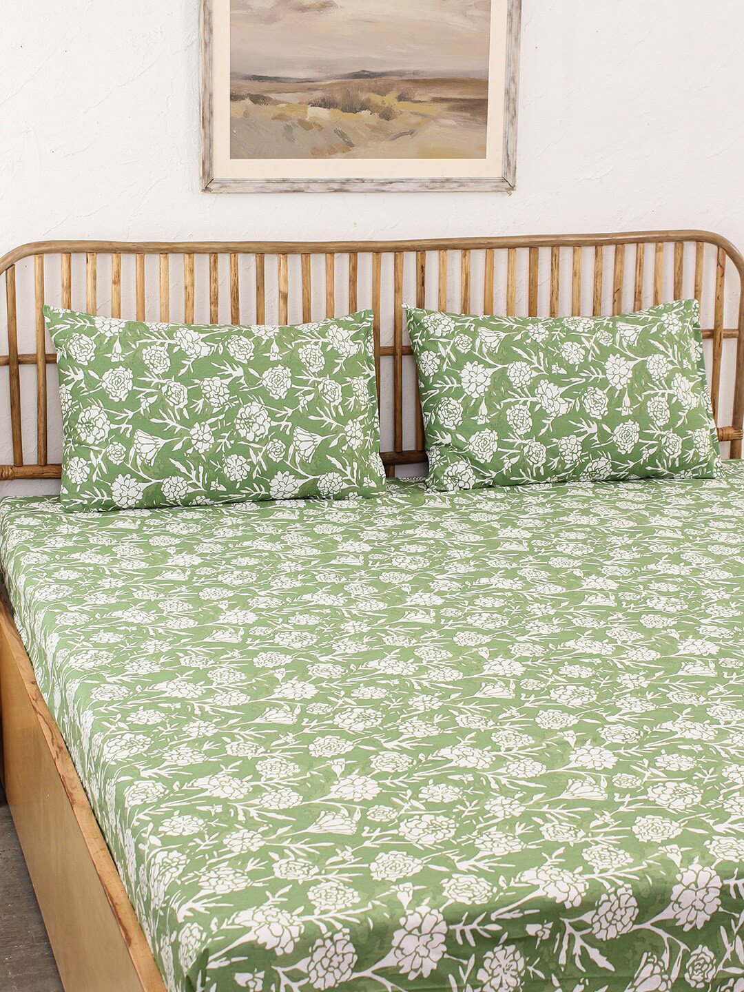 

House This Genda Phool Green Floral Cotton 144 TC Queen Bedsheet with 2 Pillow Covers