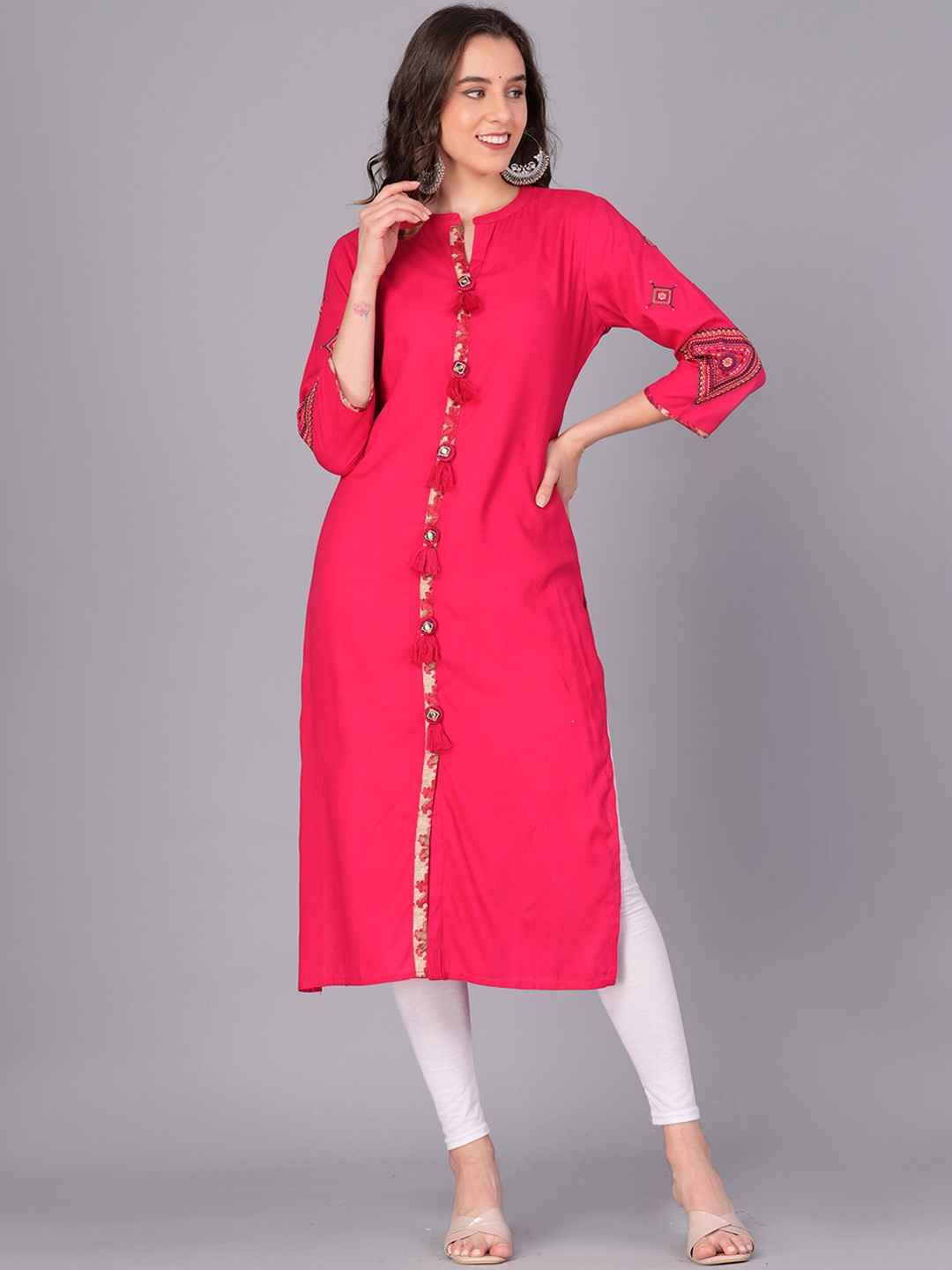 

PREKSHA Ethnic Motifs Embroidered Mandarin Collar Straight Kurta, Fuchsia