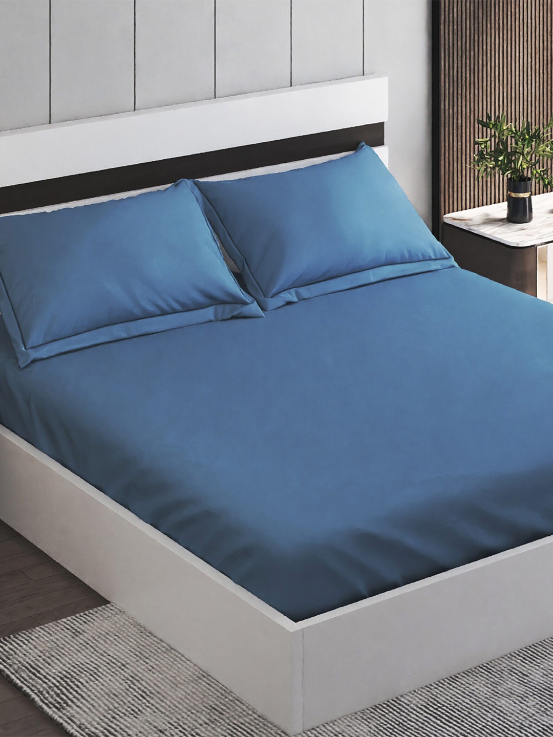 

Home Centre Feslix Kielo Blue Cotton 150 TC King Fitted Bedsheet with 2 Pillow Covers