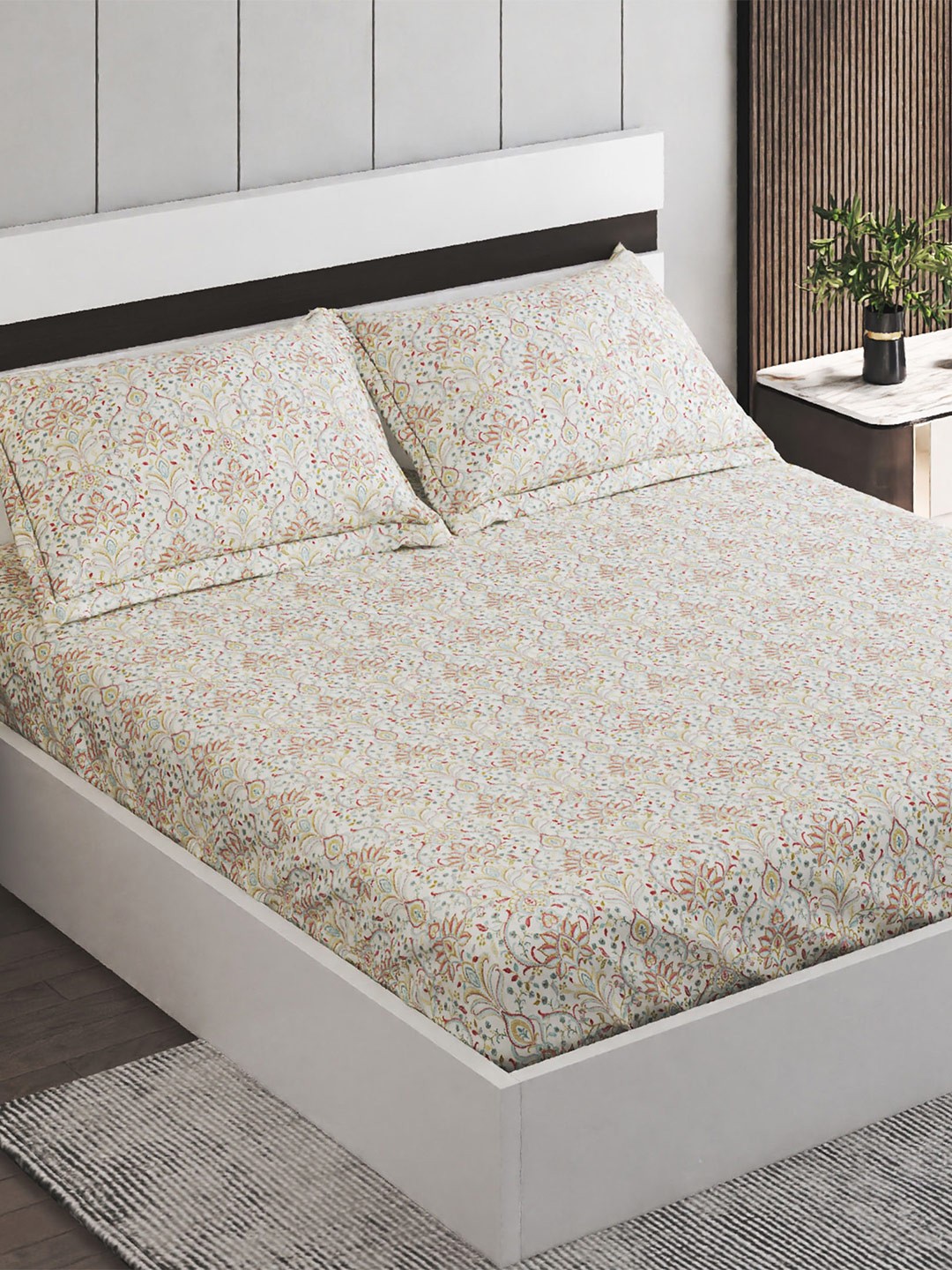 

Home Centre Amaya Tesella White & Blue Cotton 150 TC Super King Bedsheet & 2 Pillow Covers
